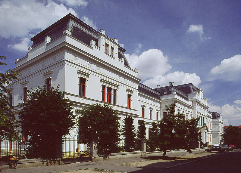 Образование в Чехии-Академия изобразительных искусств в Праге