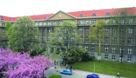 Химико-технологический университет в Праге 